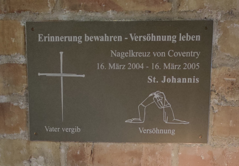 Gedenkplatte Wandernagelkreuz St. Johannis Würzburg