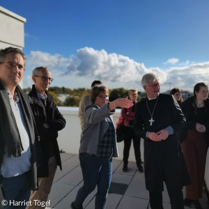 V.l.n.r.: Dr Christian Andersen (Initiativkreis), Thomas Hansen (Präsidium DA), [vorne] Susanne Wildfeuer (Pf.in St. Johannis + Initiativkreis), hinten Dekan Wenrich Slenczka, Susanne Hötzel (Pfarrerin Auferstehungskirche + Initiativkreis), Lb, Sandra Bach, Stine Hassing